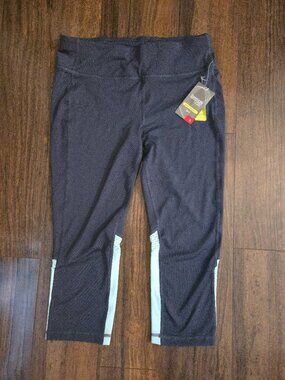 BNWT Danskin Capri Workout Pants